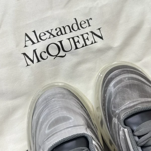 Alexander MCQueen shoes - Replica shoes