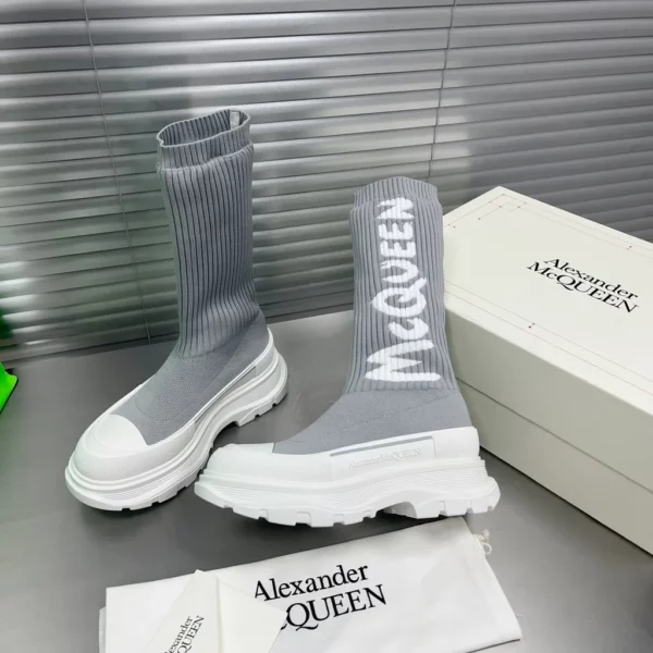 Alexander MCQueen shoes - Replica shoes