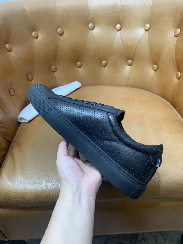 Givenchy shoes - rep shoes