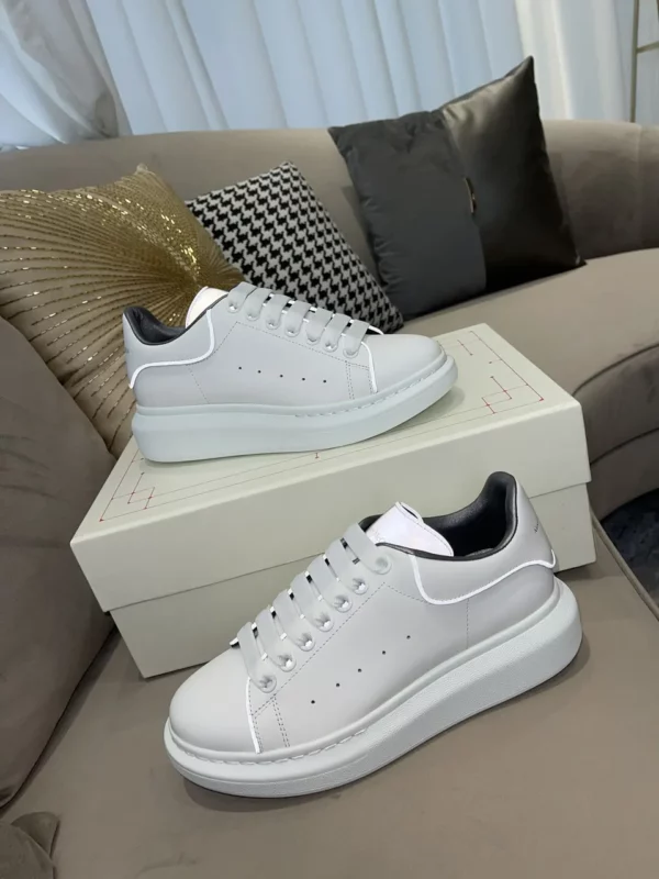 Alexander MCQueen shoes - rep shoes