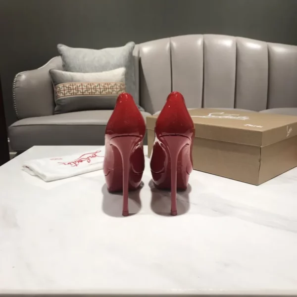 Christian Louboutin shoes - Replica shoes