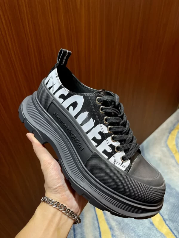 Alexander MCQueen shoes - Replica shoes