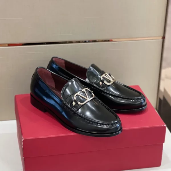 Valentino shoes - Replica shoes