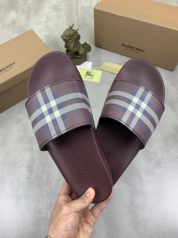 Burberry shoes - Replica shoes