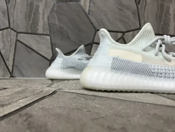 Yeezy shoes - Replica shoes