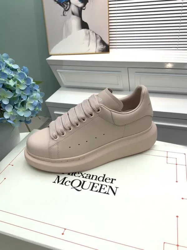 Alexander MCQueen shoes - rep shoes