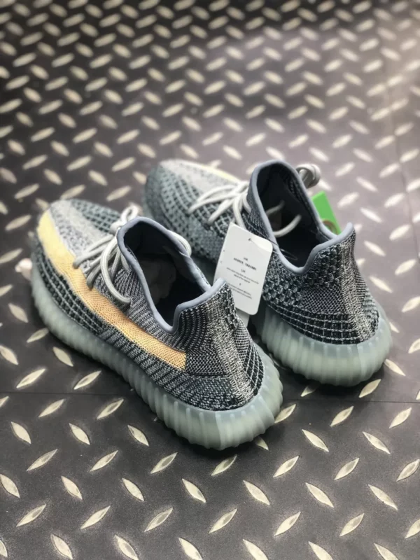 Yeezy shoes - Replica shoes