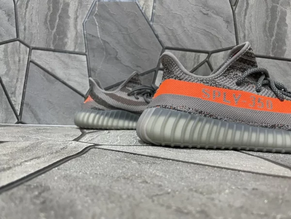 Yeezy shoes - Replica shoes