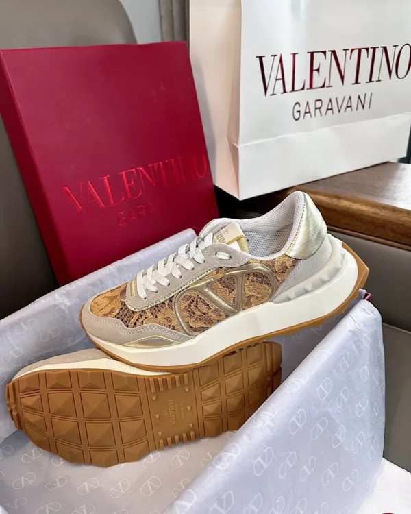 Valentino shoes - Reps shoes