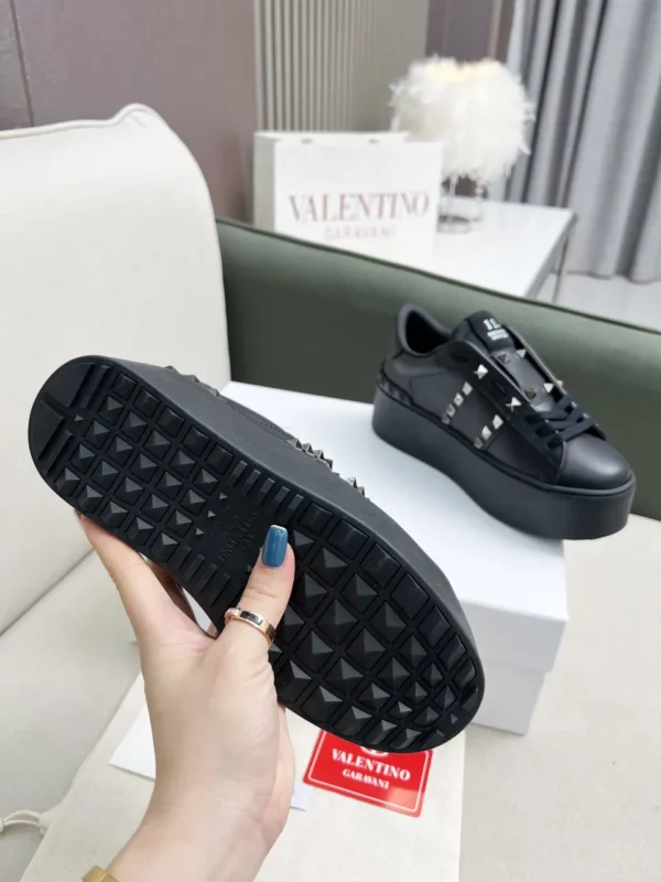 Valentino shoes - Replica shoes