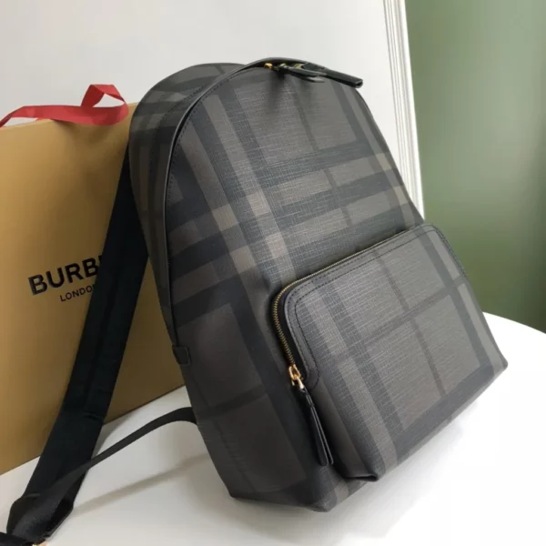 Burberry bag - rep bags