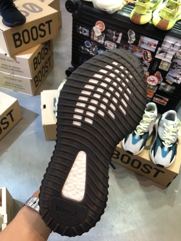 Yeezy shoes - Reps shoes