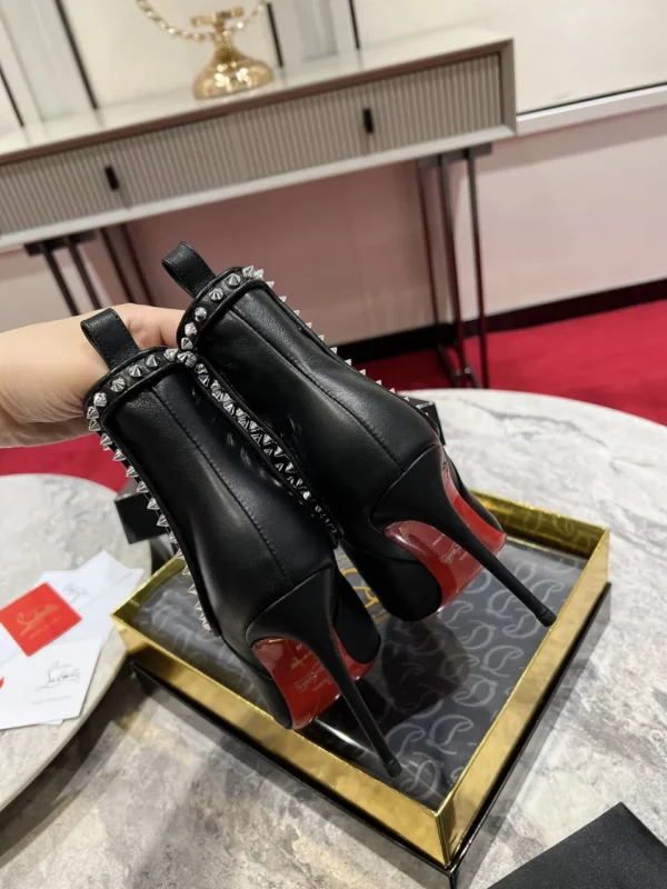 Christian Louboutin shoes - rep shoes