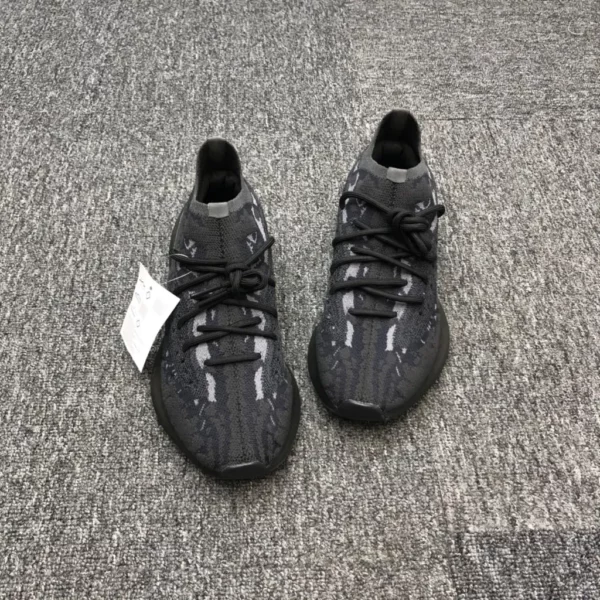 Yeezy shoes - rep shoes