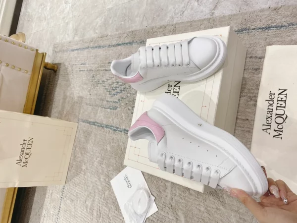 Alexander MCQueen shoes - Reps shoes