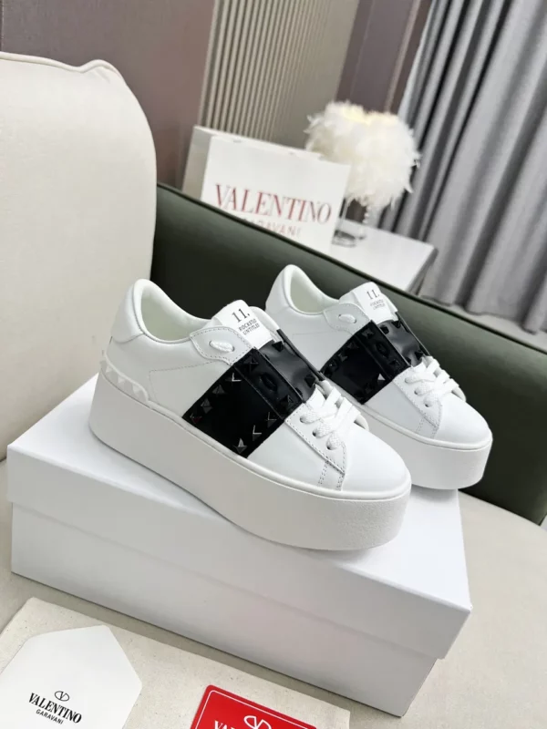 Valentino shoes - Replica shoes