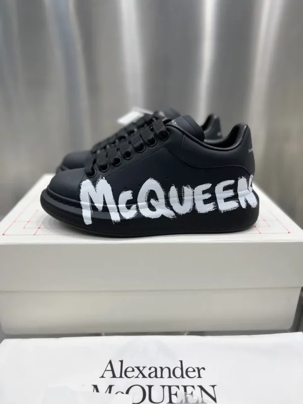 Alexander MCQueen shoes - rep shoes