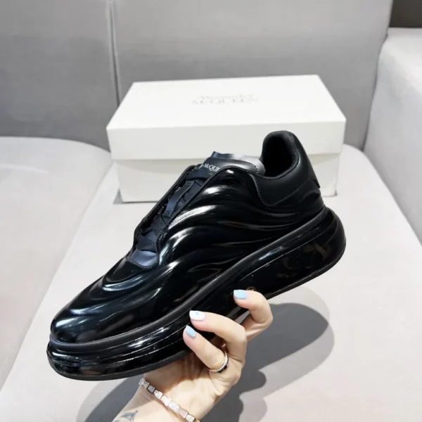 Alexander MCQueen shoes - Replica shoes