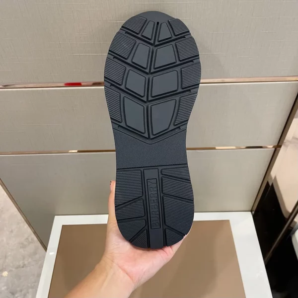 Burberry shoes - rep shoes