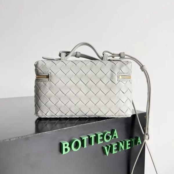 Bottega Veneta bag - replica bags