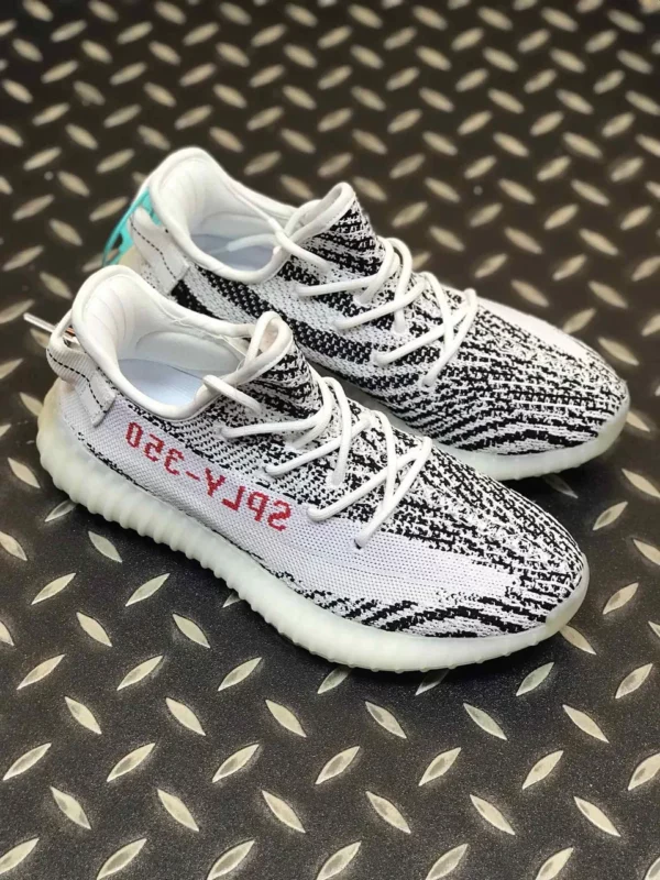 Yeezy shoes - rep shoes