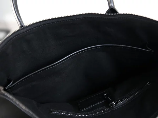 Burberry bag - rep bags