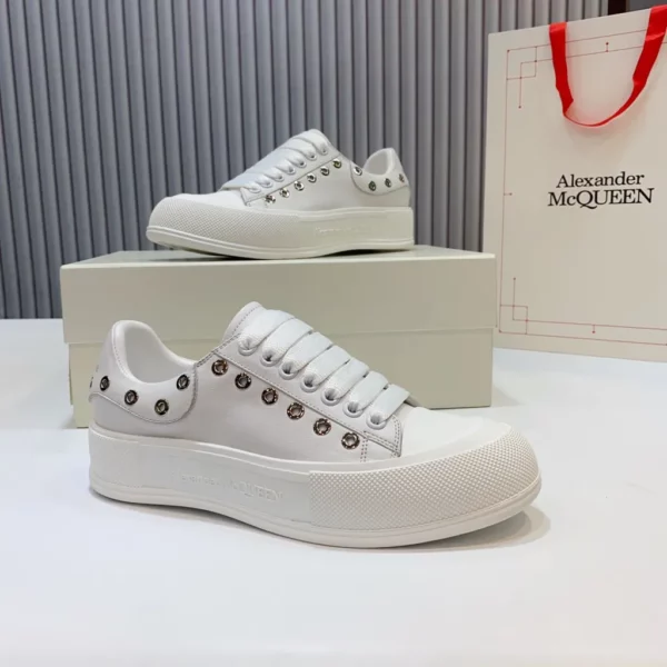 Alexander MCQueen shoes - Replica shoes