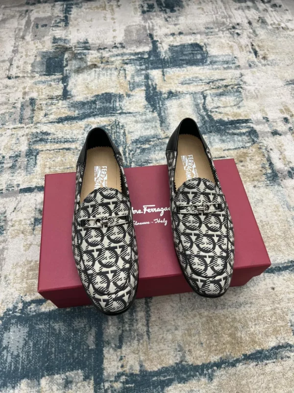 Ferragamo shoes - rep shoes