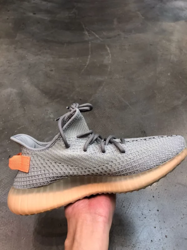 Yeezy shoes - rep shoes