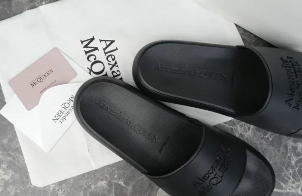 Alexander MCQueen shoes - Replica shoes