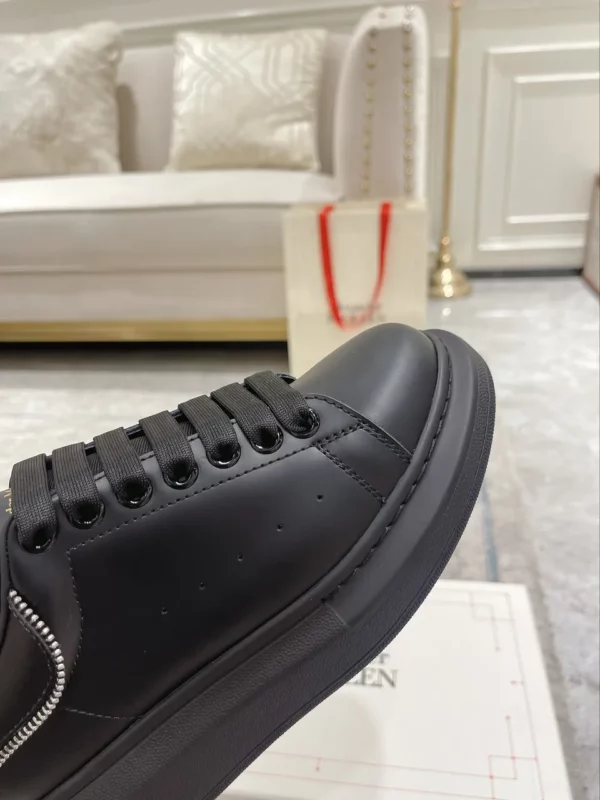 Alexander MCQueen shoes - rep shoes