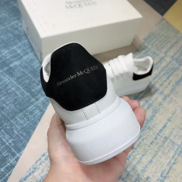 Alexander MCQueen shoes - rep shoes