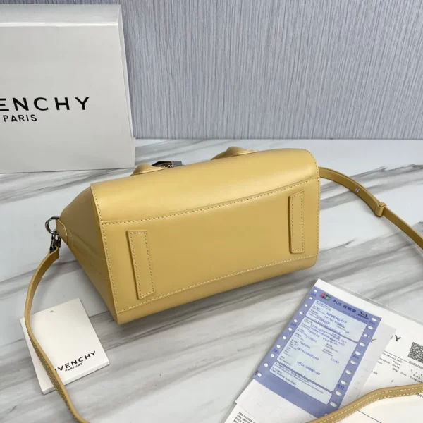 Givenchy bag - rep bags