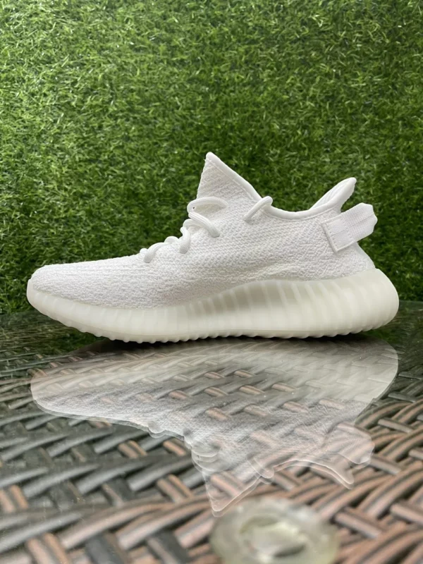 Yeezy shoes - Replica shoes