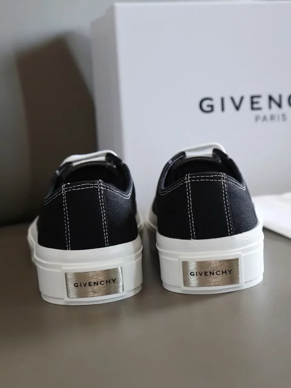 Givenchy shoes - Replica shoes