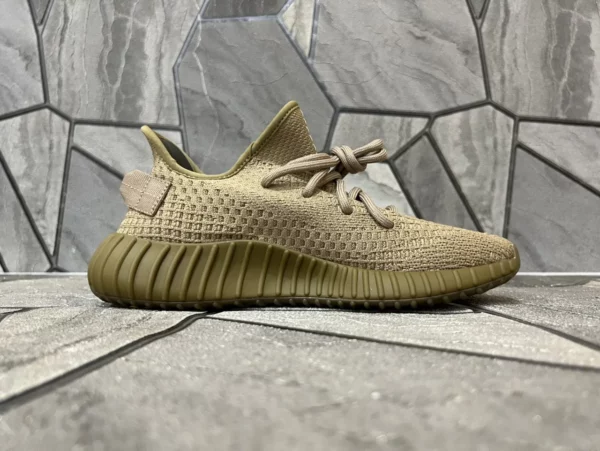 Yeezy shoes - Replica shoes