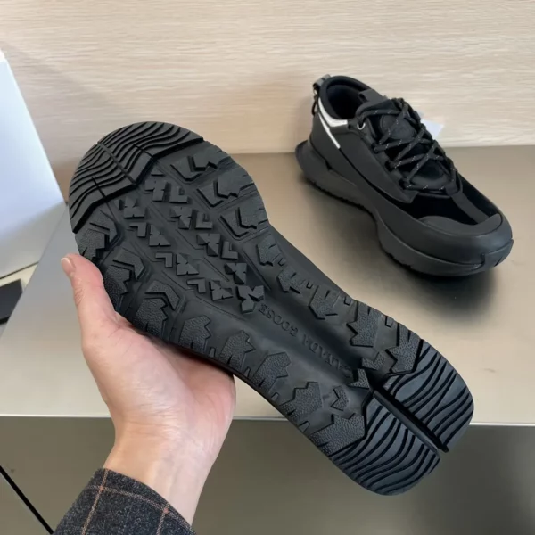 Canada Goose shoes - Replica shoes