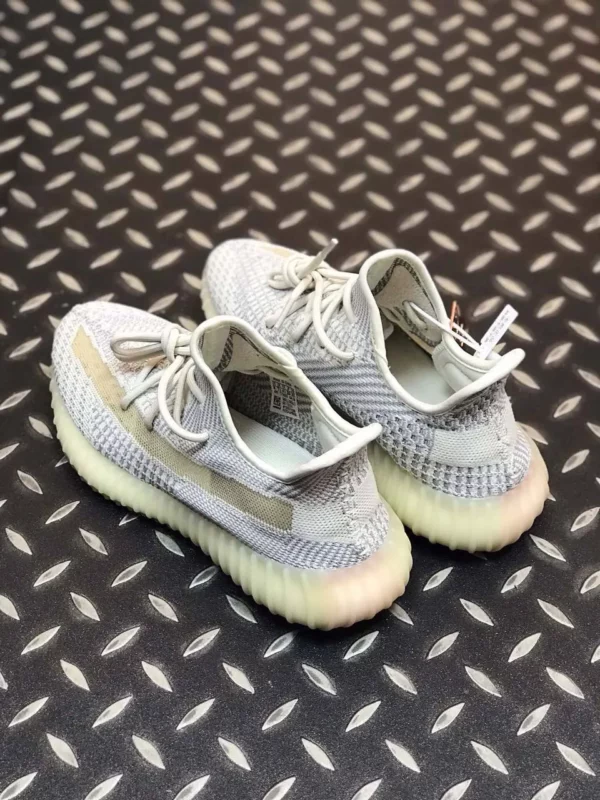 Yeezy shoes - rep shoes