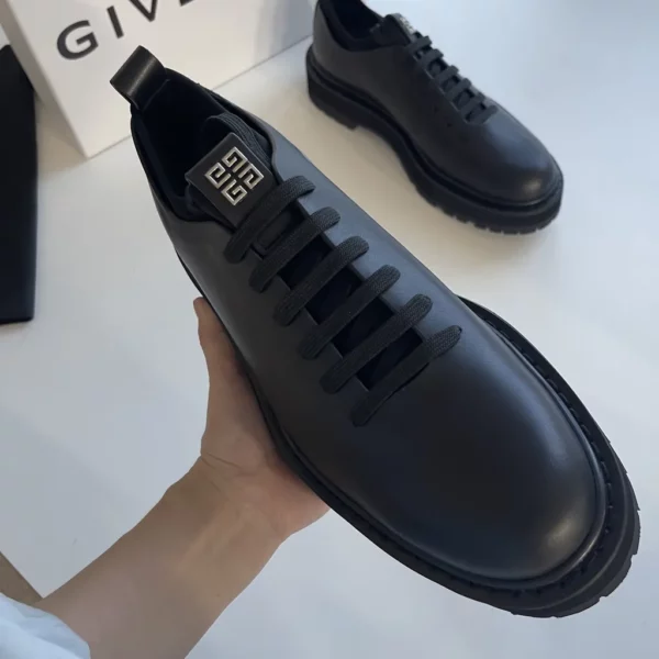 Givenchy shoes - Replica shoes