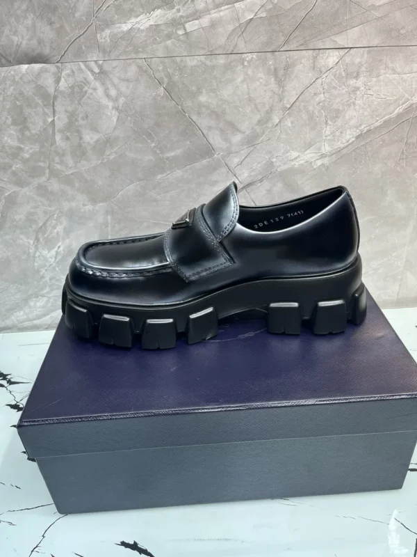 Prada shoes - Replica shoes