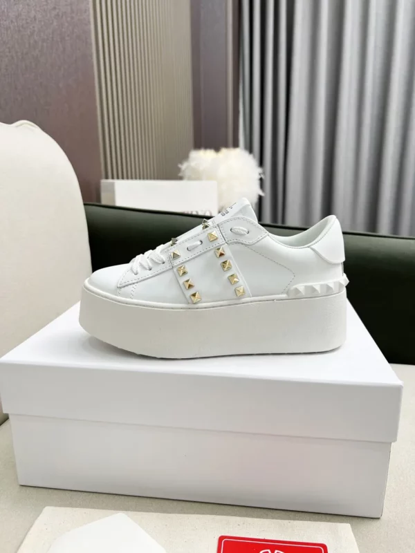 Valentino shoes - Replica shoes