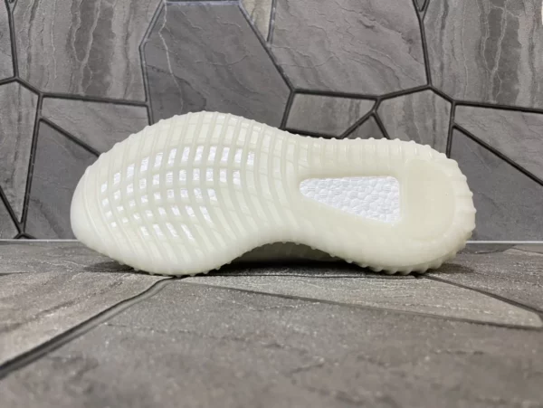 Yeezy shoes - rep shoes