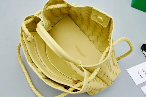 Bottega Veneta bag - replica bags