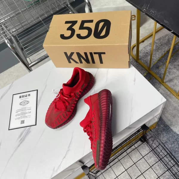 Yeezy shoes - rep shoes