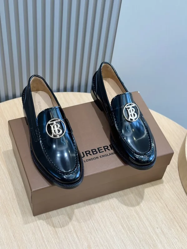 Burberry shoes - Reps shoes