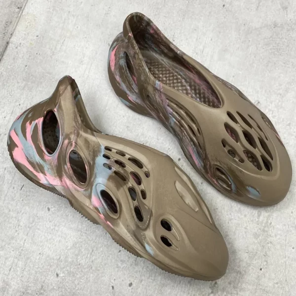 Yeezy shoes - Replica shoes