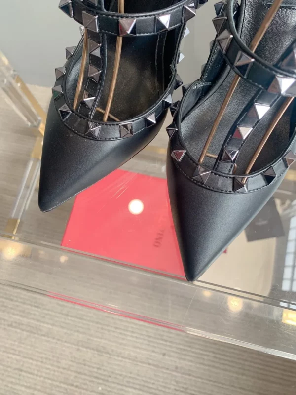 Valentino shoes - Replica shoes