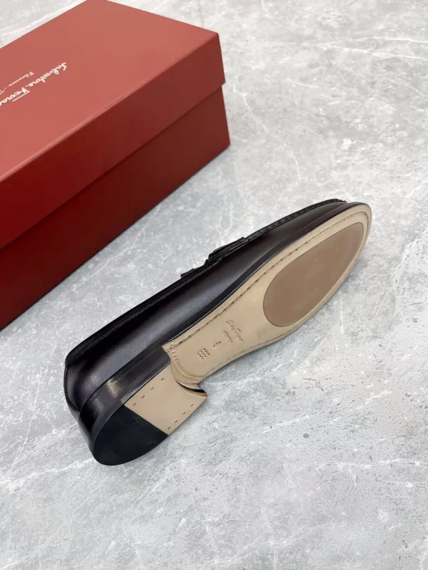 Ferragamo shoes - Replica shoes