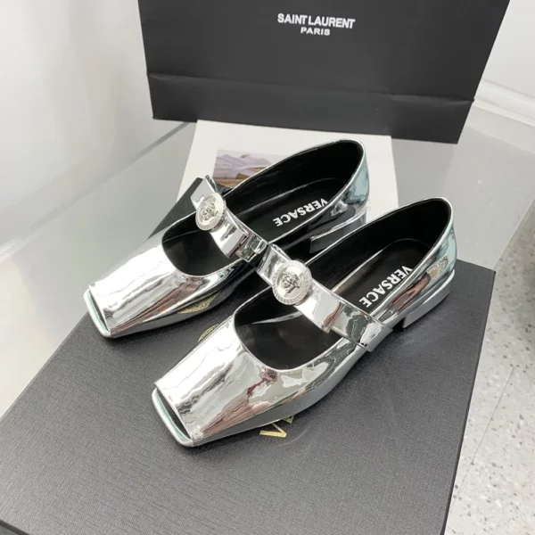 Versace shoes - Reps shoes