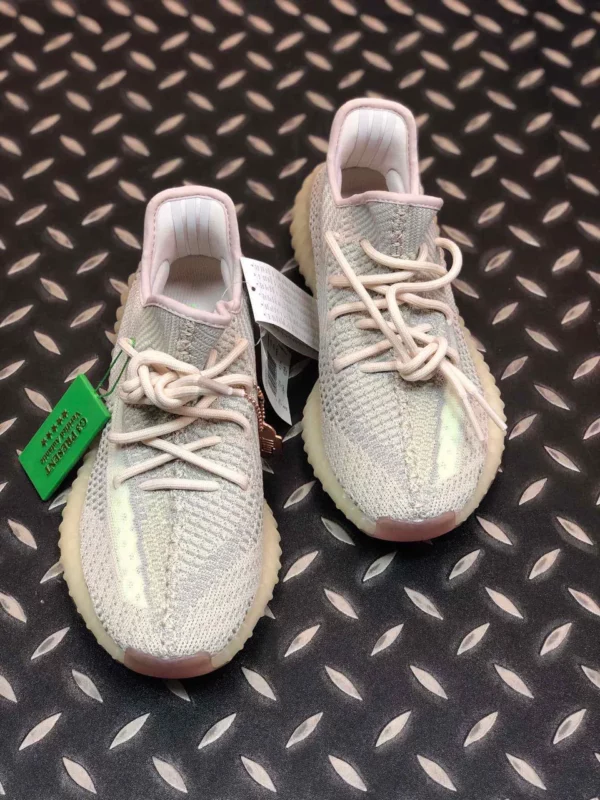 Yeezy shoes - Replica shoes